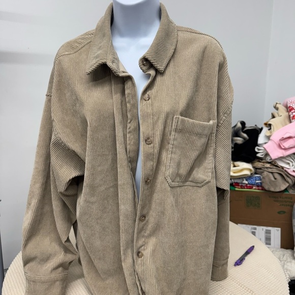 Wishlist Tan Ribbed shirt with Button Down Style - Picture 5 of 7